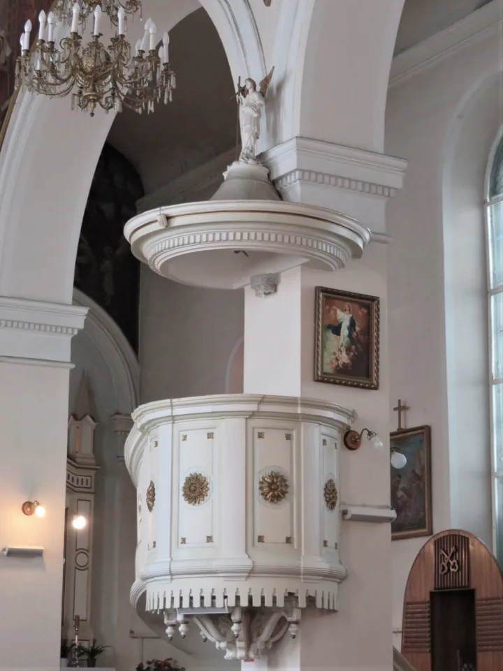 Preekstoel in Our Lady of Sorrows, Riga
