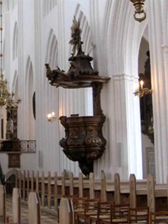 Preekstoel in Sankt Knuds Kirke, Odense