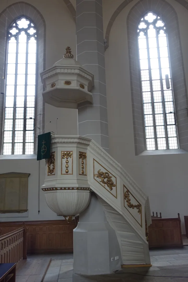 Preekstoel in St Petri Kirche, Bautzen