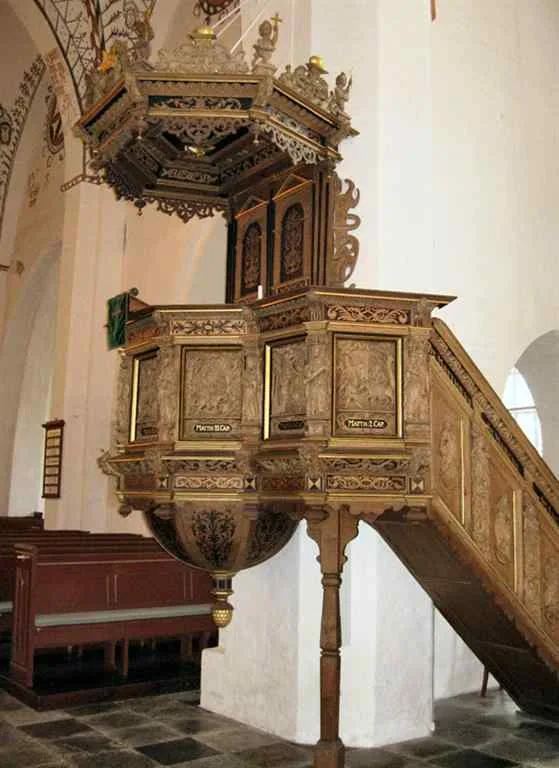 Preekstoel in Birket Kirke, Torrig