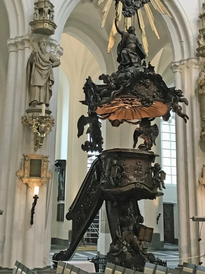 Pulpit at Onze Lieve Vrouw Brugge, Brugge