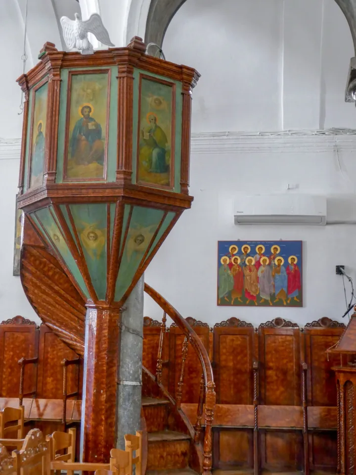 Preekstoel in Kerk van de Heilige Tien, Agioi Deka