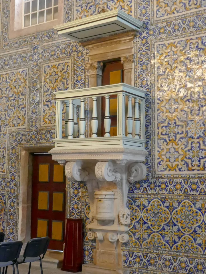 Preekstoel in Igreja da Misericordia de Tavira, Obidos