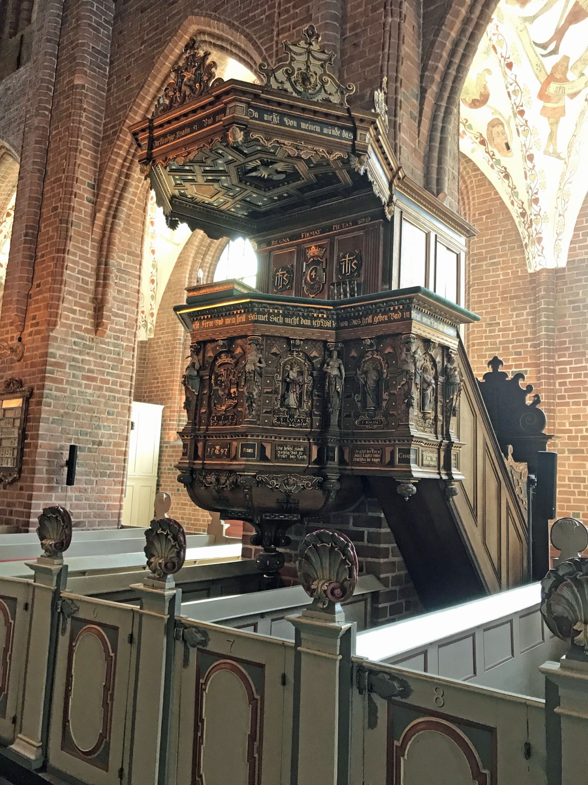 Preekstoel in Sct Mariae Kirke, Helsingor