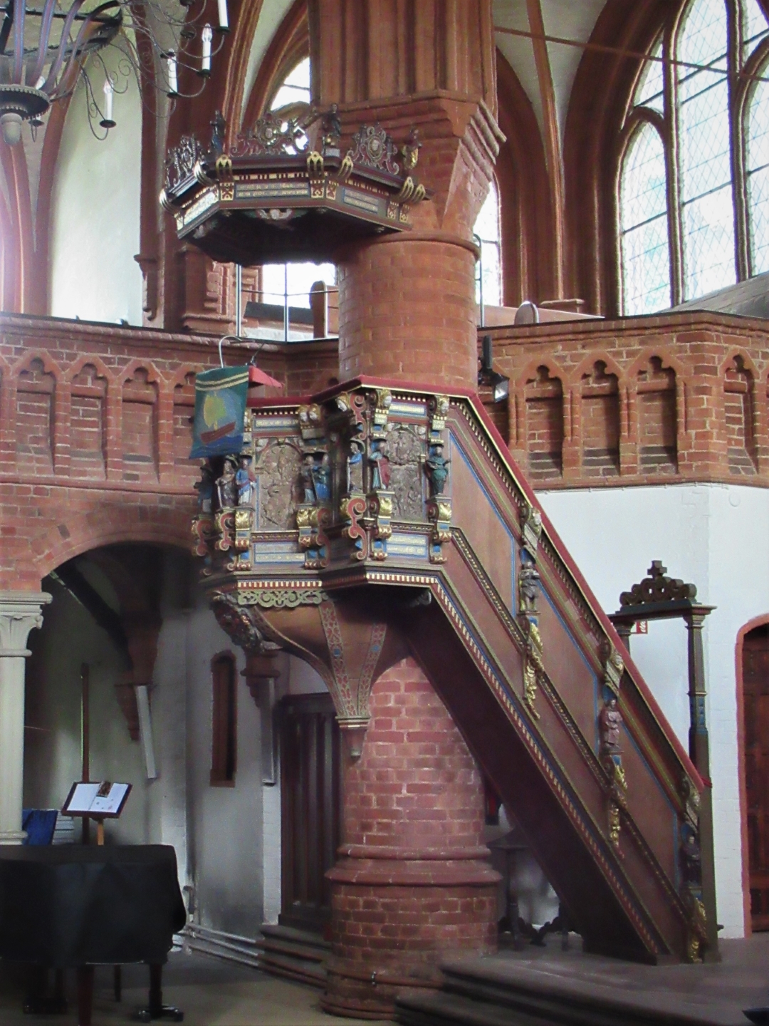 Pulpit at Johanneskirche, Tostedt