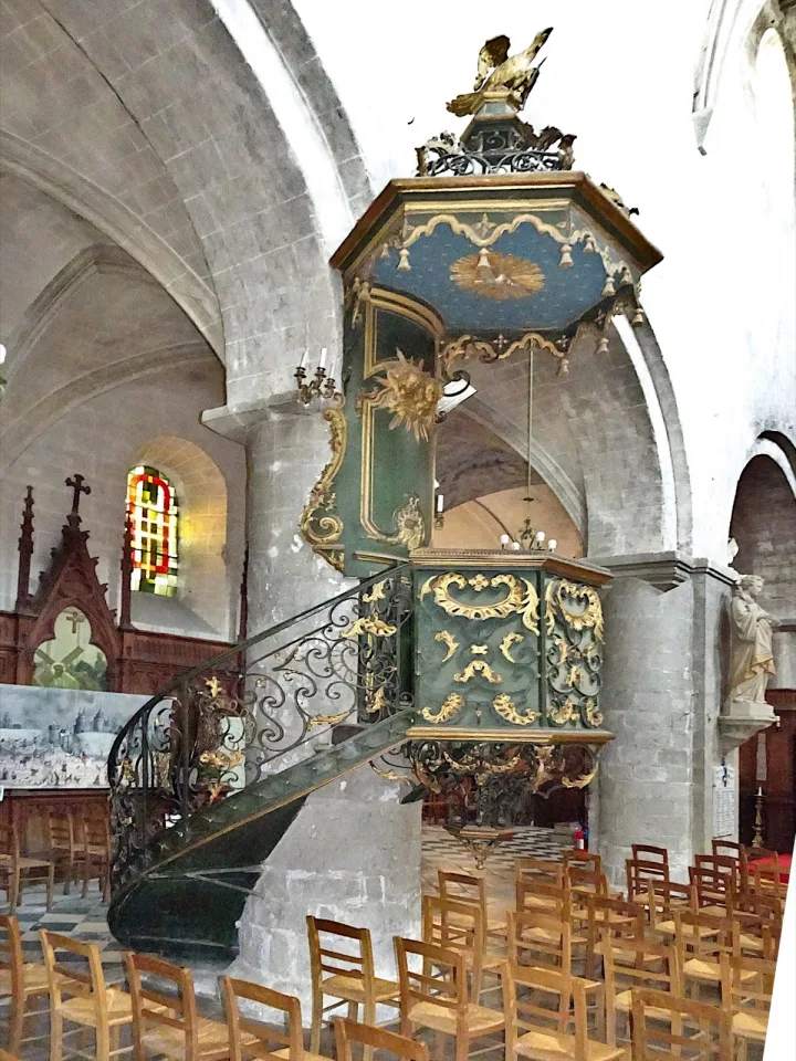 Preekstoel in Eglise Saint-Etienne, Jargeau (Loire)