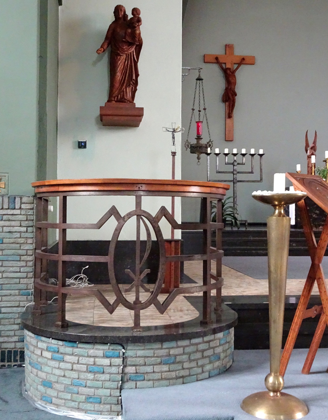 Pulpit at Sint Martinuskerk, Horn