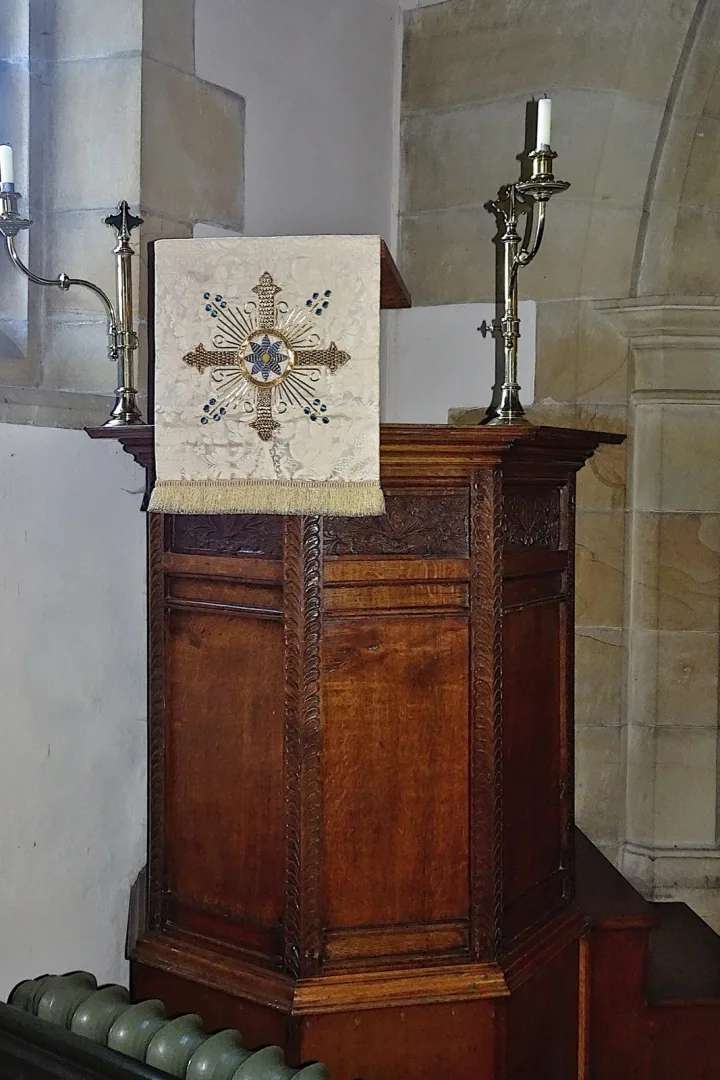 Preekstoel in Saint Marys Church, Goathland