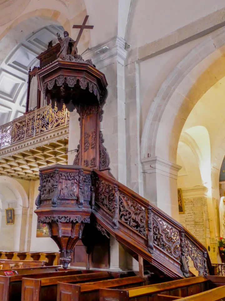 Pulpit at Eglise Saint Martin, Avallon