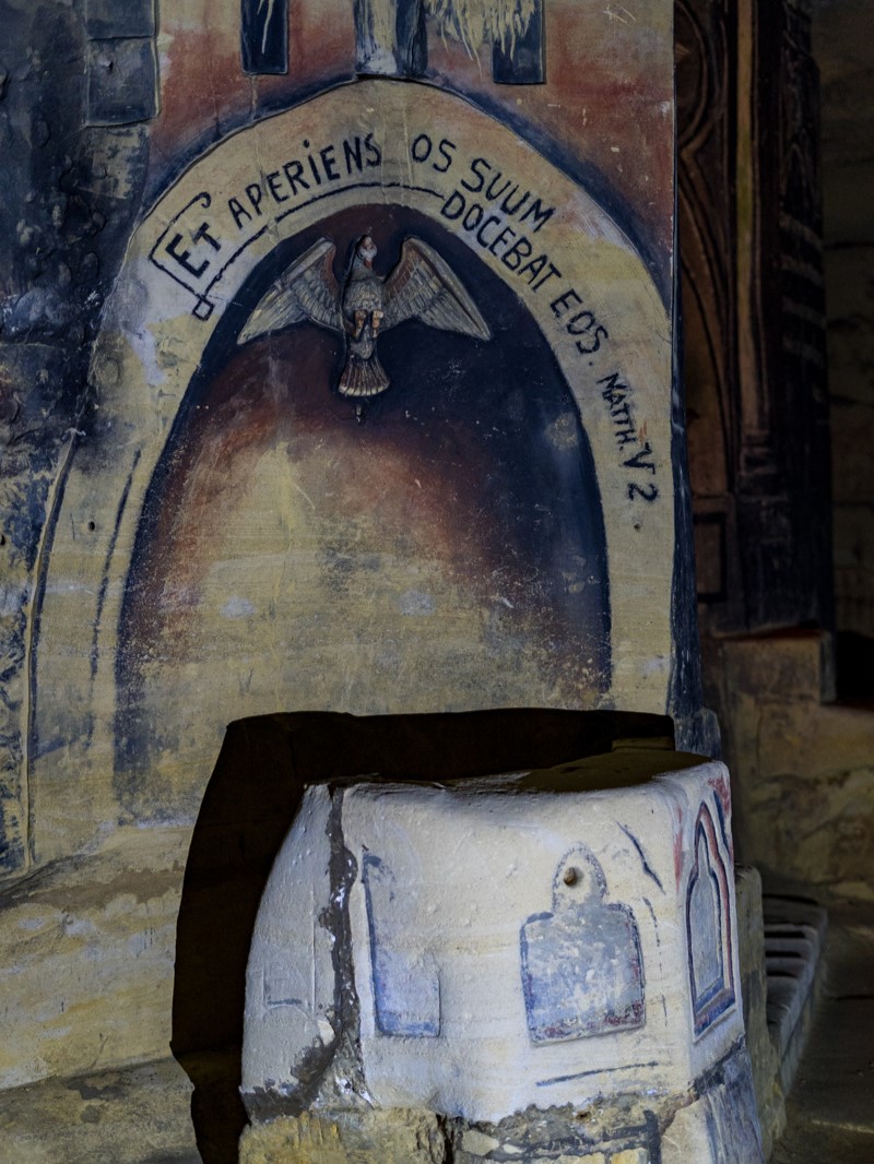 Preekstoel in Kapel in de Fluweelengrot, Valkenburg
