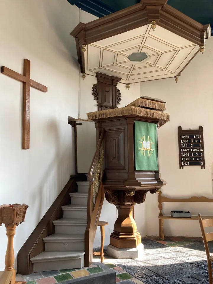 Pulpit at Johannes de Doperkerk, Hijlaard