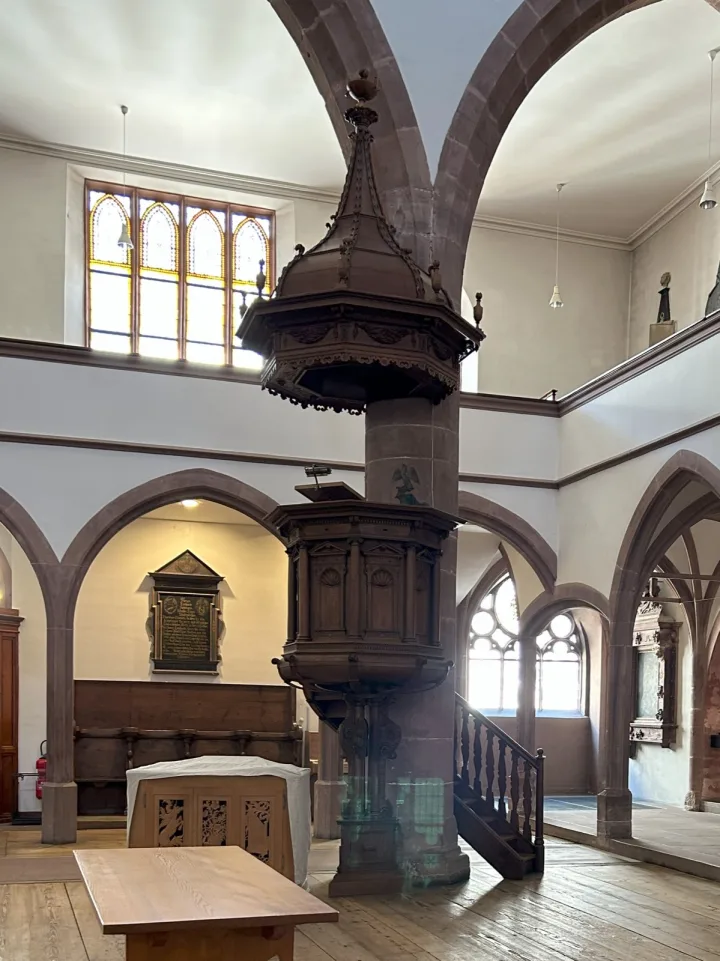 Preekstoel in Peterskirche, Basel