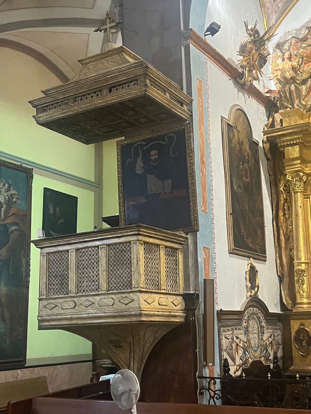 Pulpit at Esglesia de Sant Bartomeu de Soller, Soller