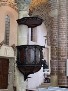 Preekstoel in Katedrala Svetog Tripuna, Kotor
