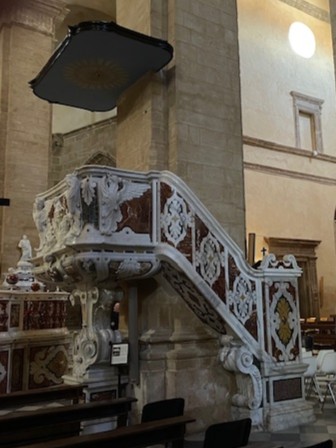 Pulpit at Cattedrale di Santa Maria del Immacolata, Alghero