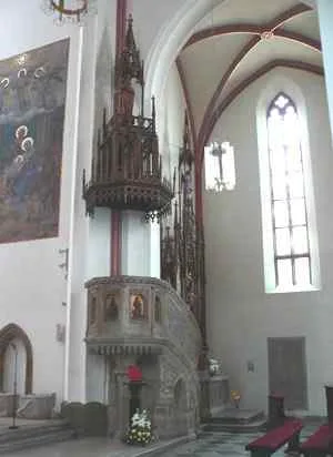 Preekstoel in Katedrala Svateho Ducha, Hradec Kralove