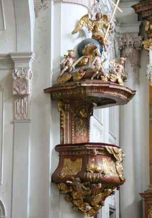 Preekstoel in Ursulinenkirche, Linz