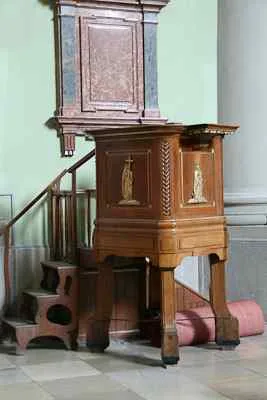 Preekstoel in Kathedraal, Vac