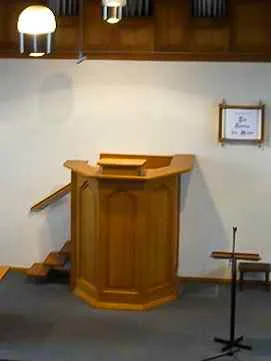 Pulpit at Gereformeerde Kerk, Enter