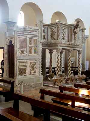 Preekstoel in Duomo di Ravello, Ravello