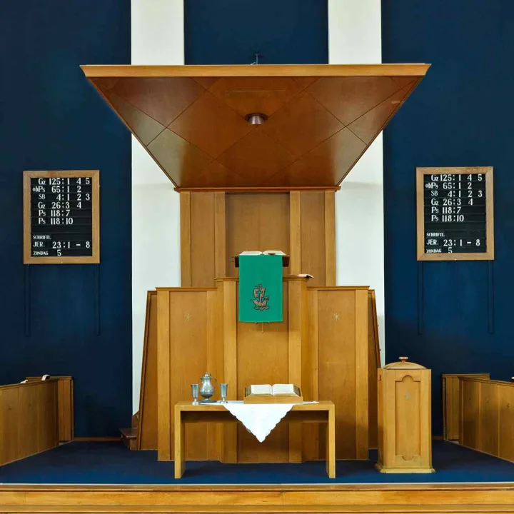 Preekstoel in Renatakerk, Enschede