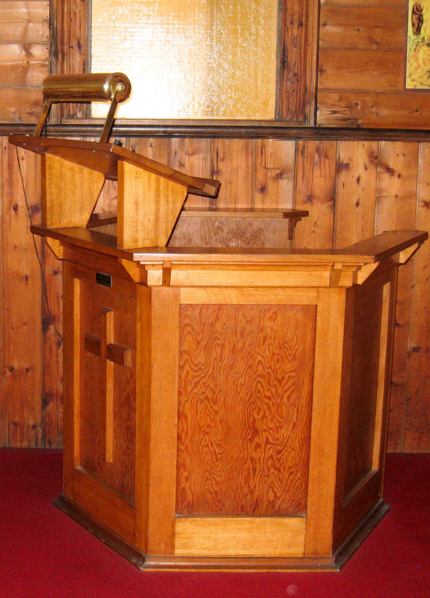 Preekstoel in St Aidan's Church, Lorne