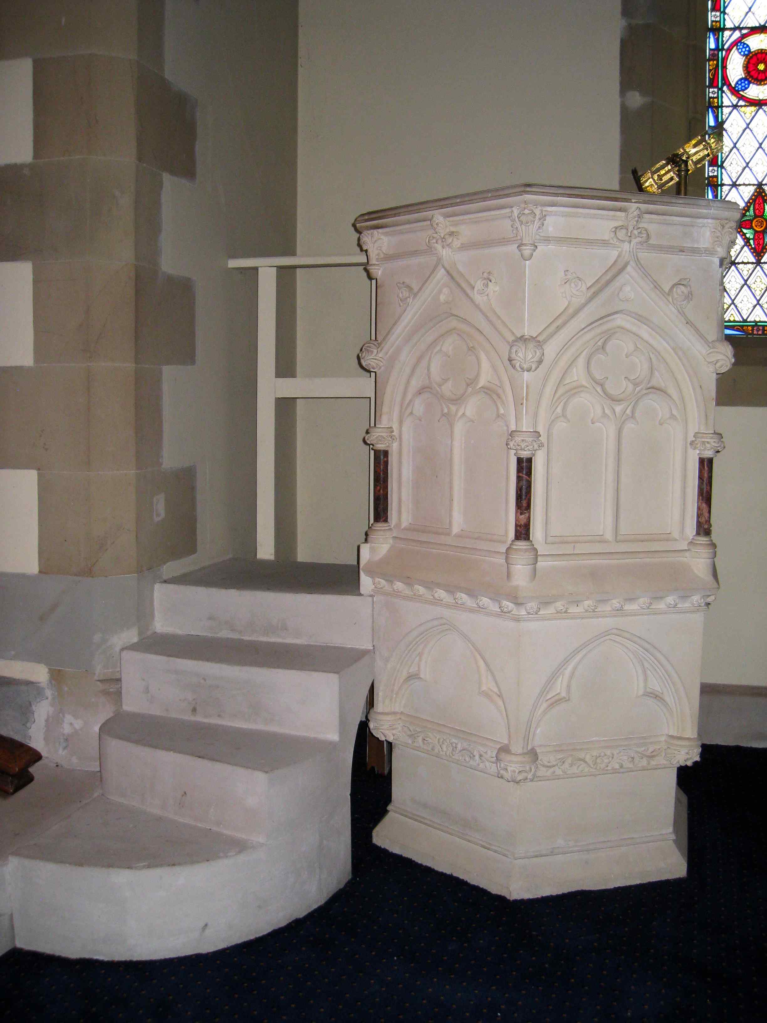 Preekstoel in St Johns Anglican Church, Ross