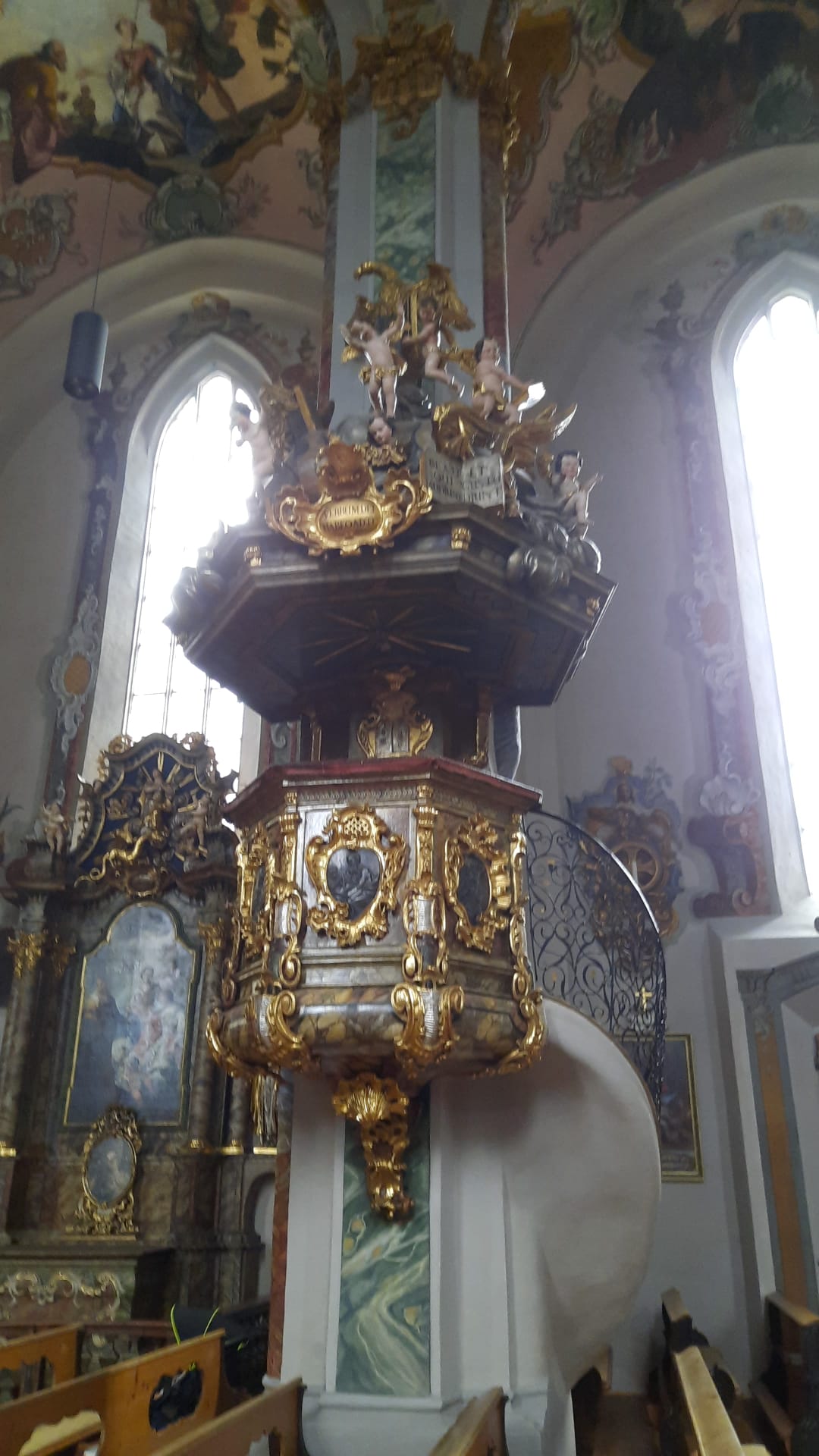 Preekstoel in St Nikolauskriche, Hall