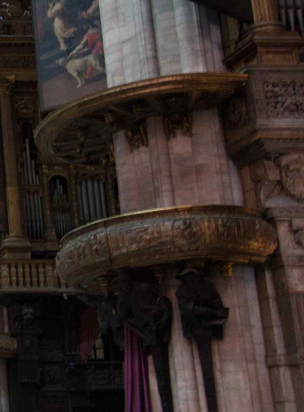 Preekstoel in Duomo Santa Maria Nascente, Milaan
