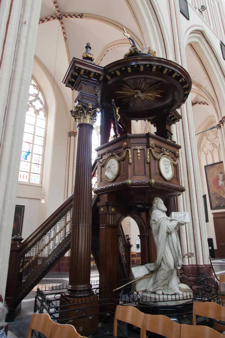 Preekstoel in Onze Lieve Vrouwe Kerk, Poperinge