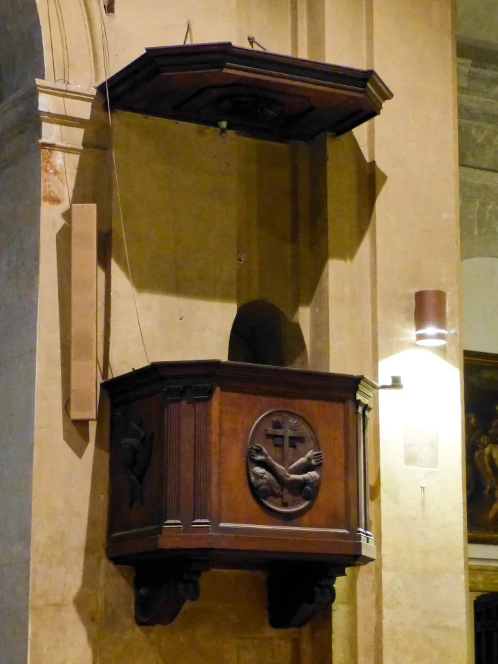 Preekstoel in Santa Maria in Trastevere, Rome