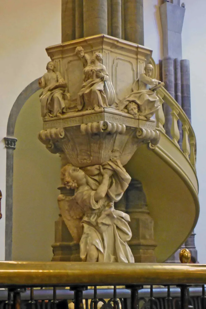 Preekstoel in Catedral de Nuestra SeÃ±ora de los Remedios, San Cristobal de La Laguna, Tenerife