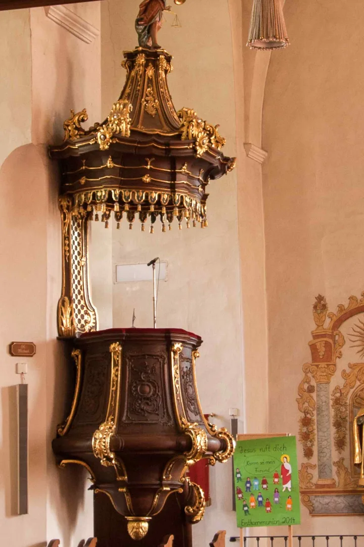 Preekstoel in St Stephanus, Leiwen