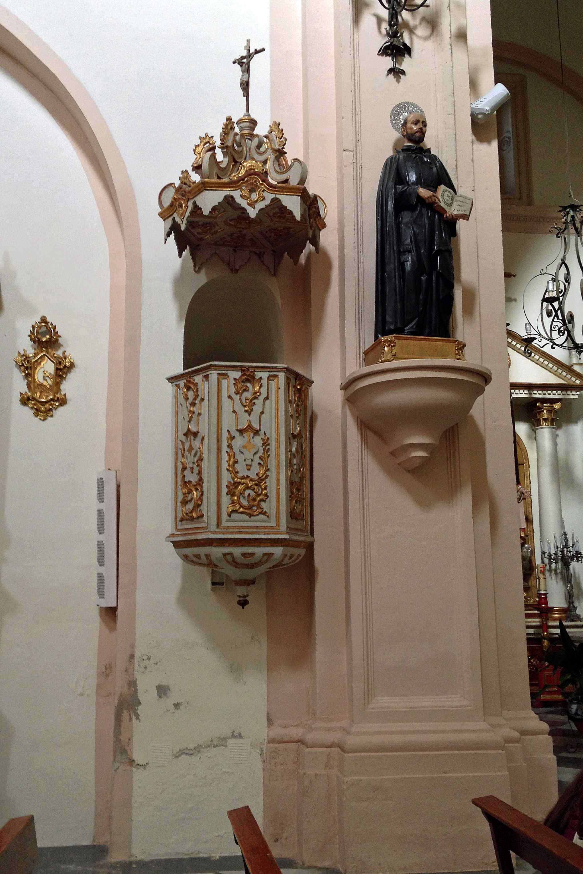 Preekstoel in Iglesia de El Salvador, Granada