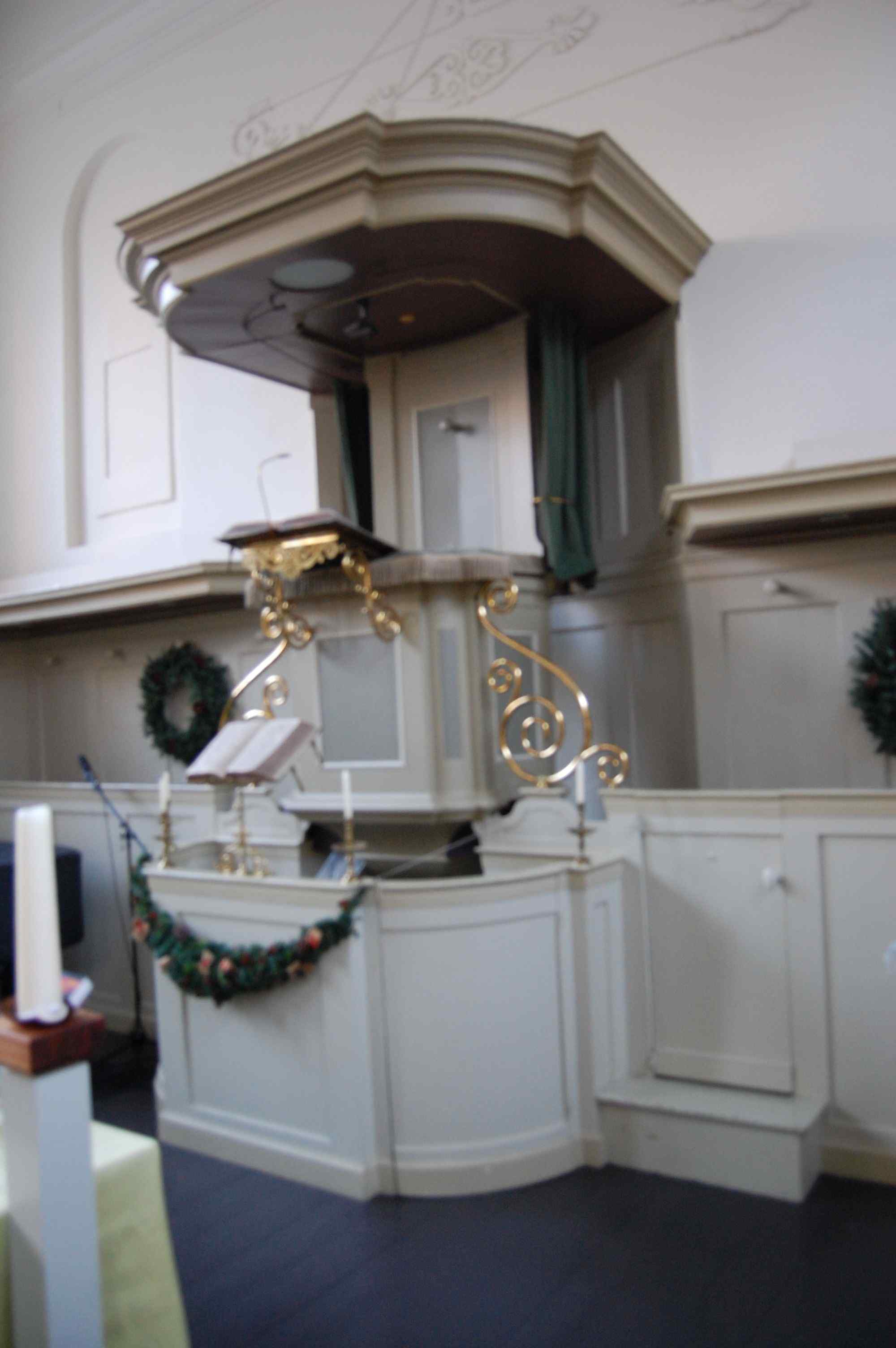 Preekstoel in Doopsgezinde Kerk, Zwolle
