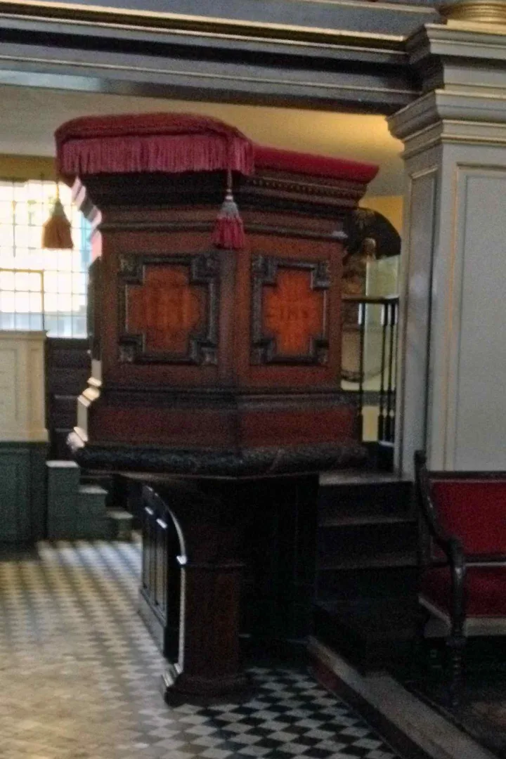 Pulpit at St Giles-in-the-Fields, London