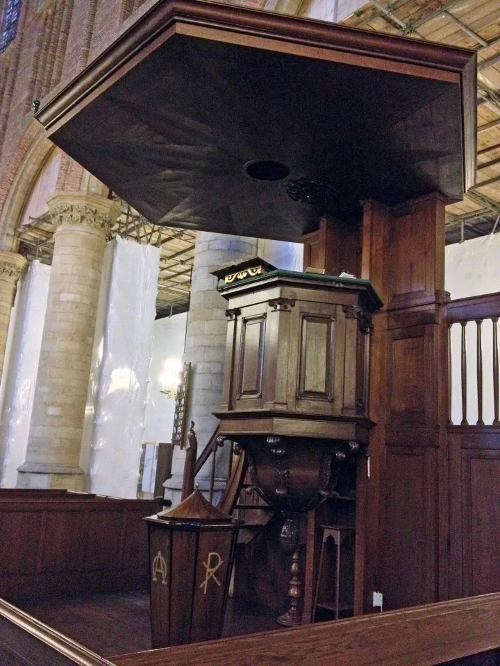 Preekstoel in Nieuwe Kerk, Delft