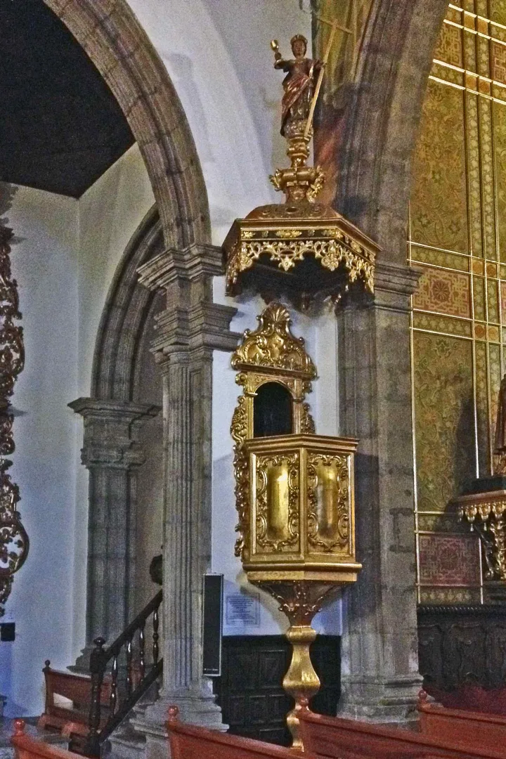 Pulpit at Parroquia de San Francisco de AsÃ­s, Las Palmas de Gran Canaria