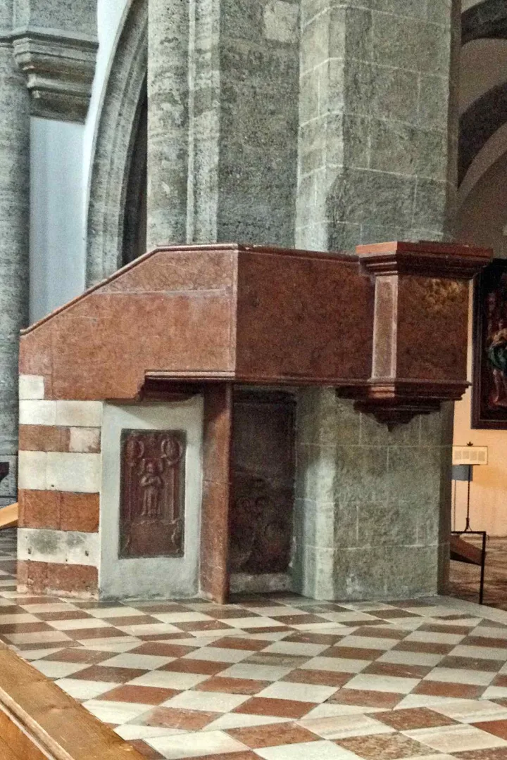 Preekstoel in Franziskanerkirche zu Unserer Lieben Frau, Salzburg