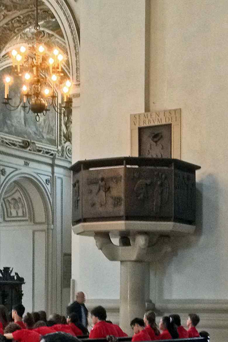 Pulpit at Dom, Salzburg