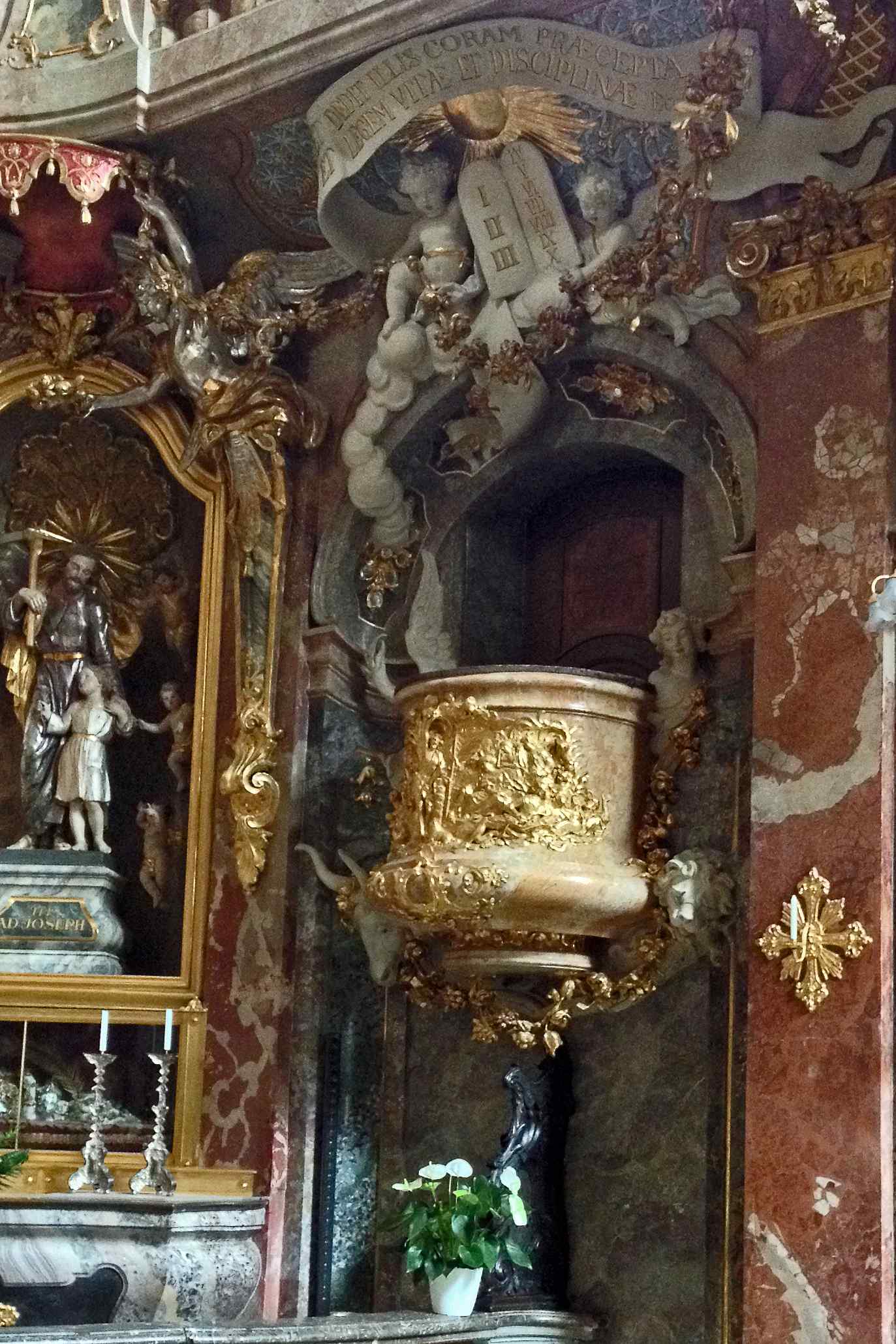 Preekstoel in Asamkirche, Munchen