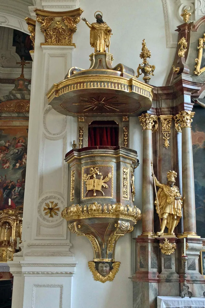 Preekstoel in Pfarrkirche MariÃ¤ Himmelfahrt, Weilheim in Oberbayern