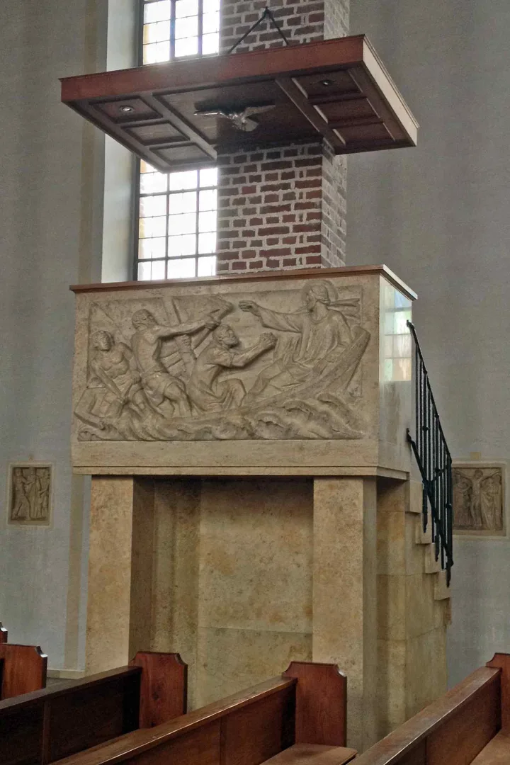 Preekstoel in Stadtpfarrkirche St Maria, Starnberg