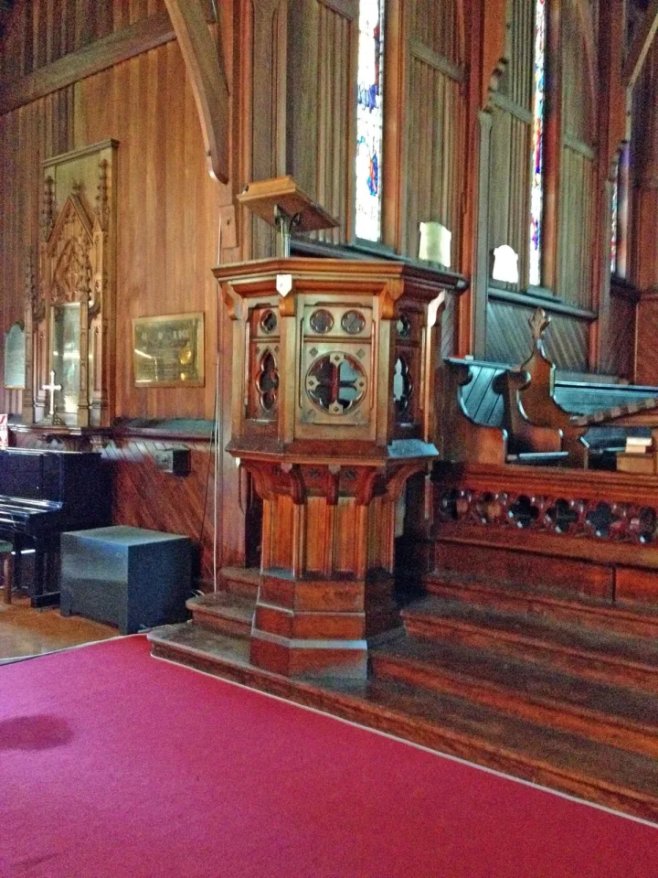 Preekstoel in Old St Marys Church, Auckland