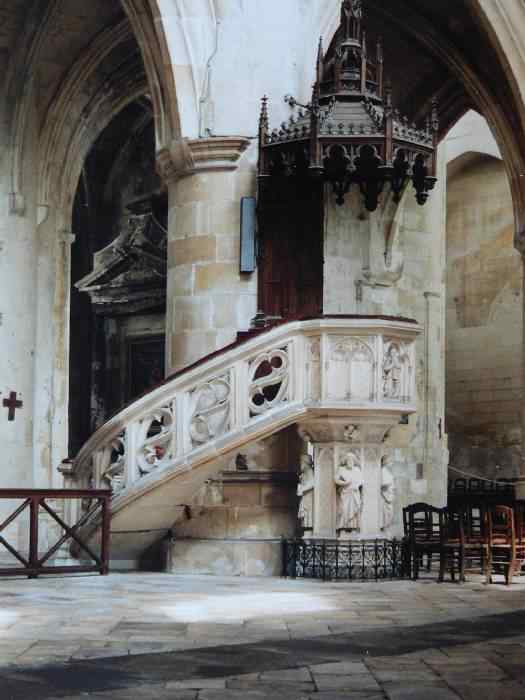 Pulpit at , Saintes