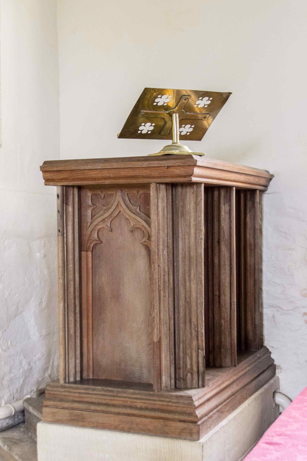 Preekstoel in St Peter Church, Little Barrington
