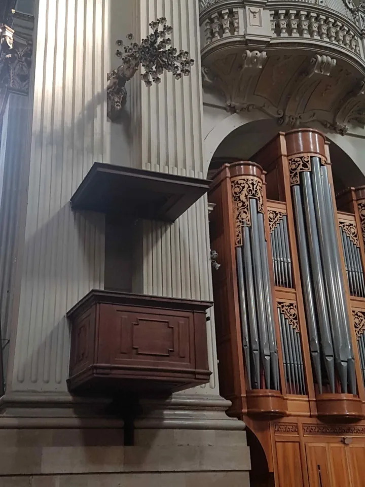 Pulpit at Cattedrale Metropolitana di San Pietro, Bologna