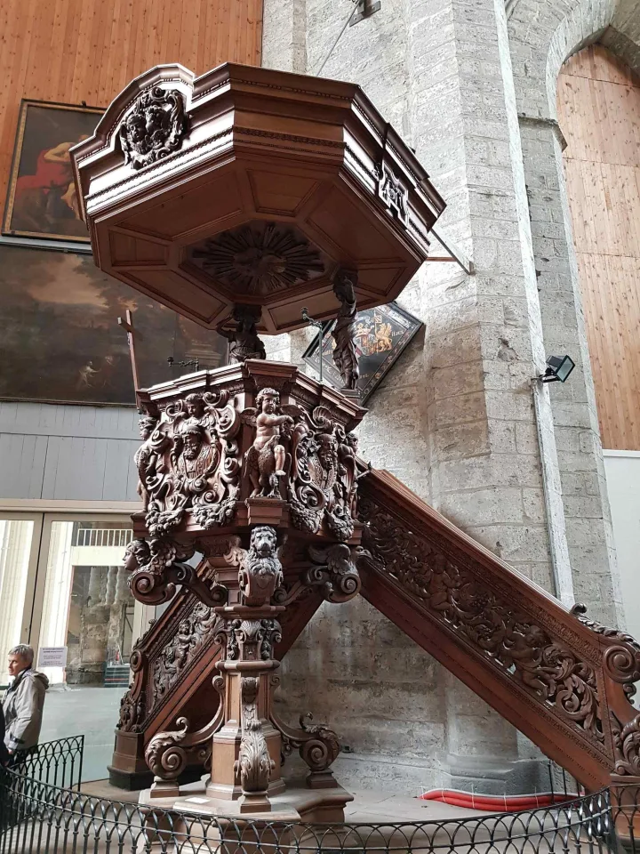 Preekstoel in Sint-Niklaaskerk, Gent