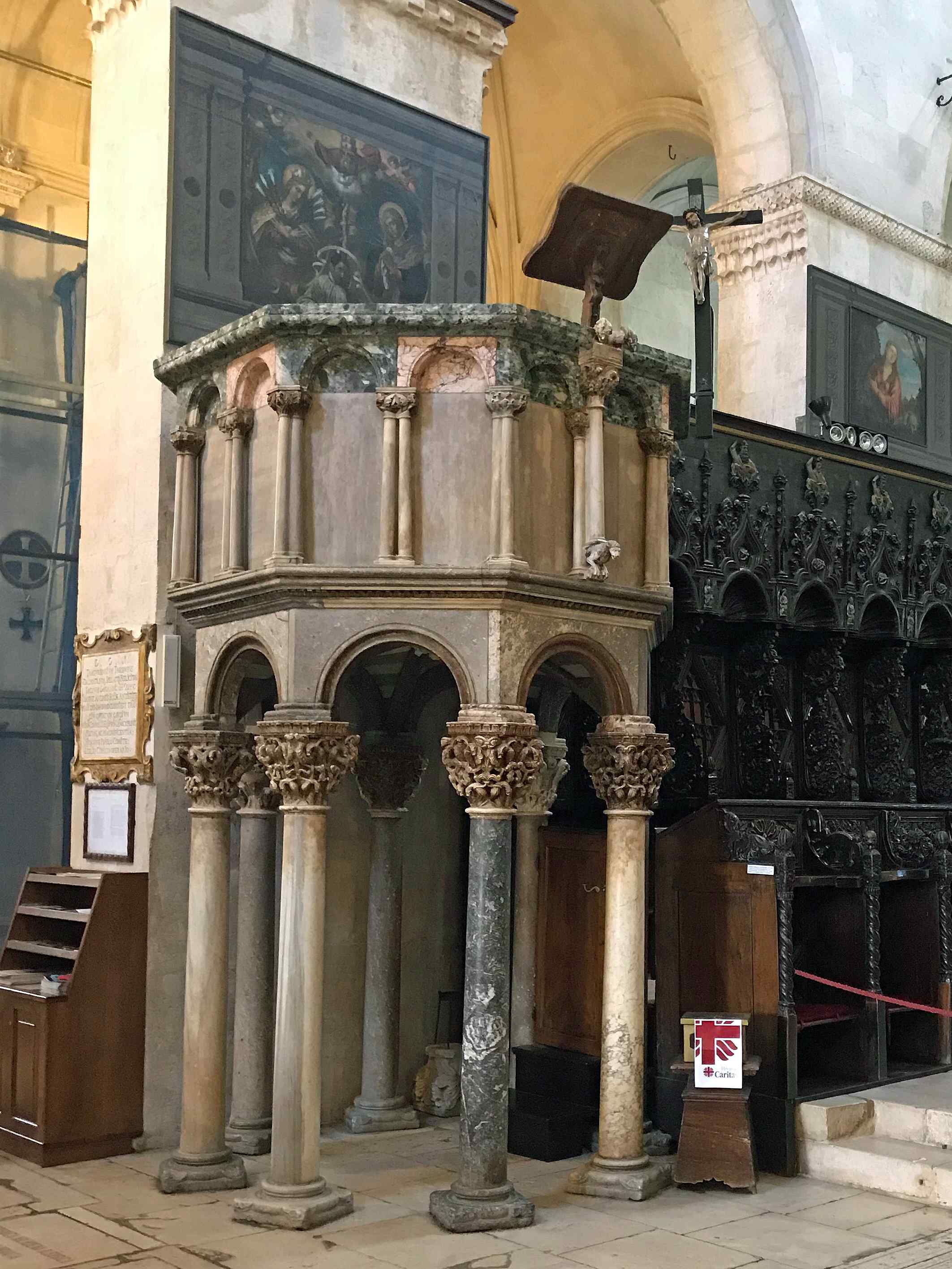 Pulpit at Katedrala Sv Lovre, Trogir