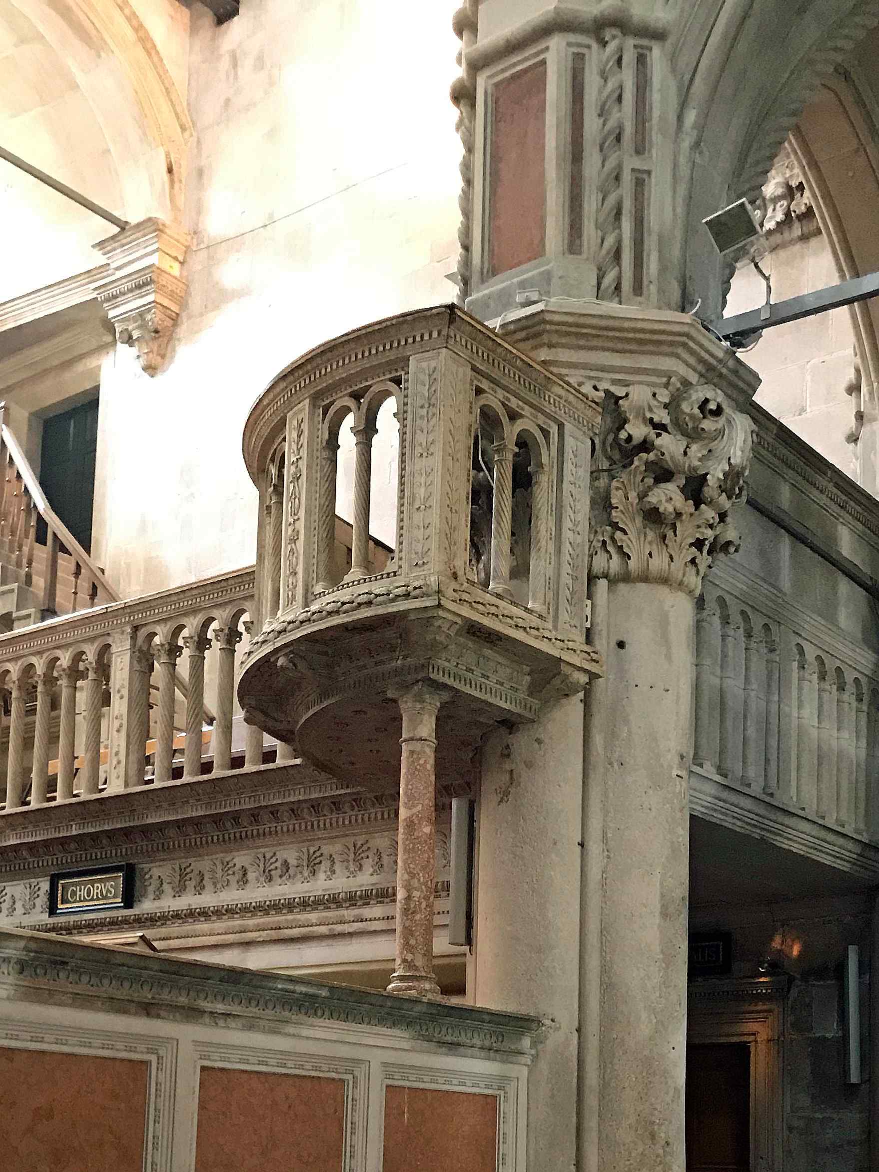 Pulpit at Katedrala Sv Jakova, Sibenik